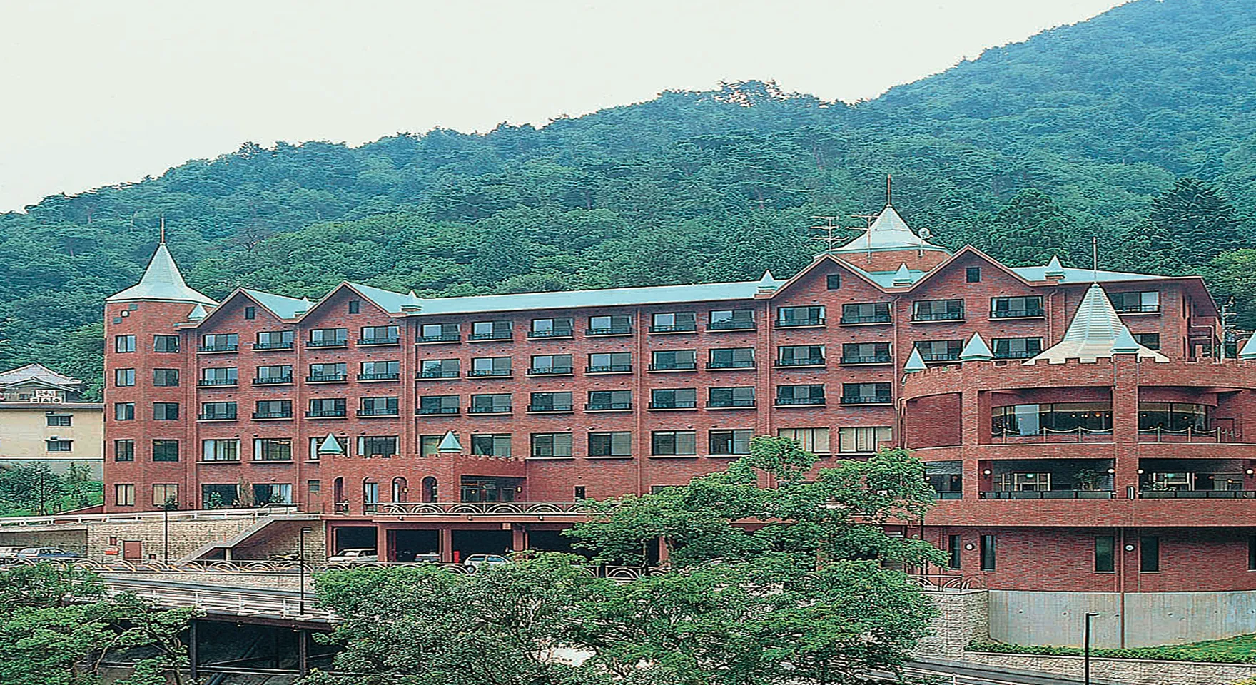 湯の山温泉 YouTubeサムネイル